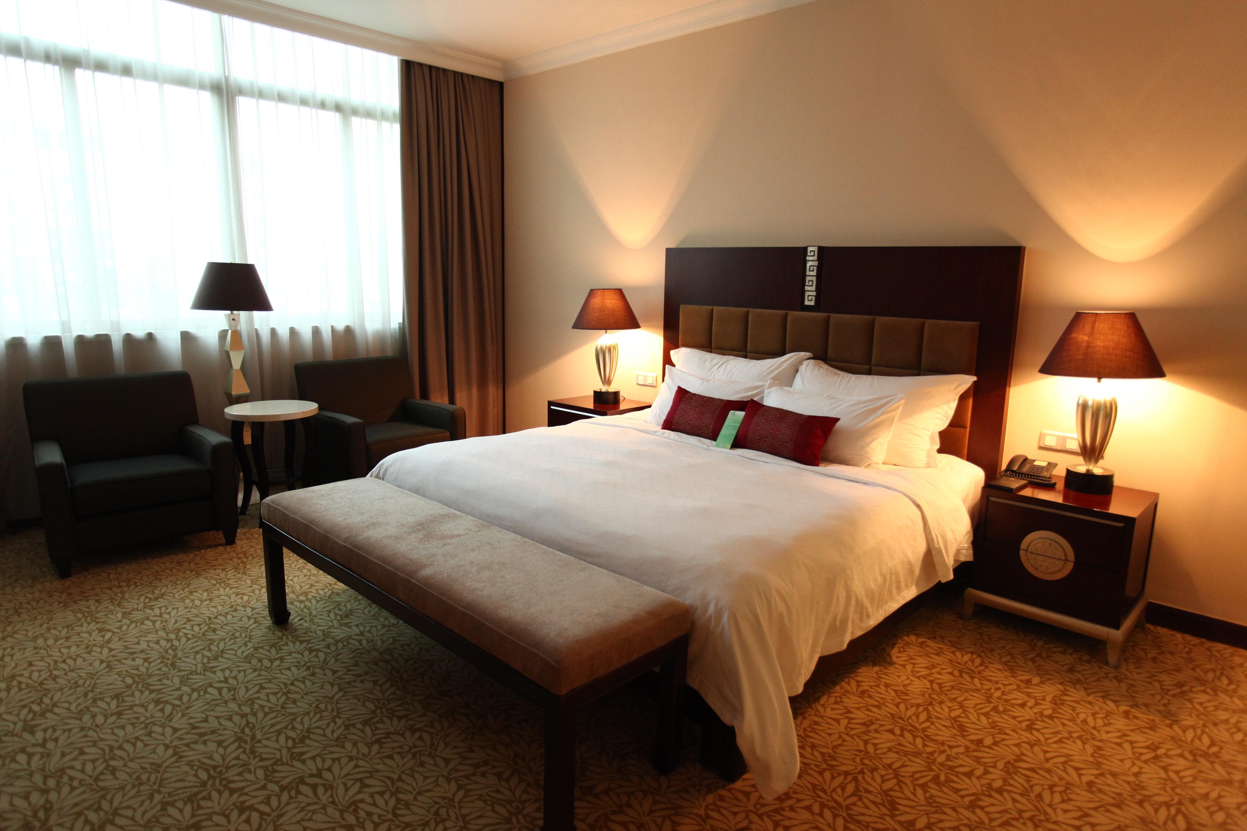 Dong Fang Hotel Guangzhou Exterior foto