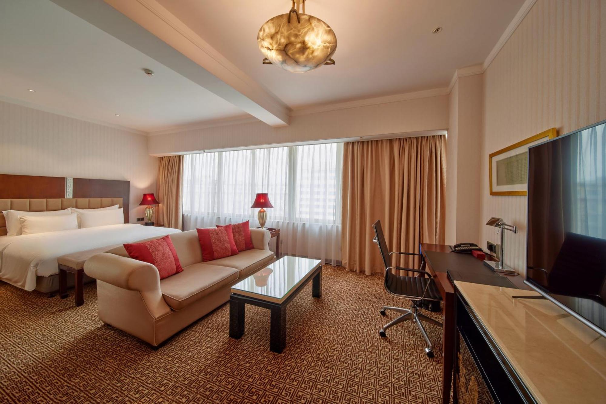 Dong Fang Hotel Guangzhou Exterior foto