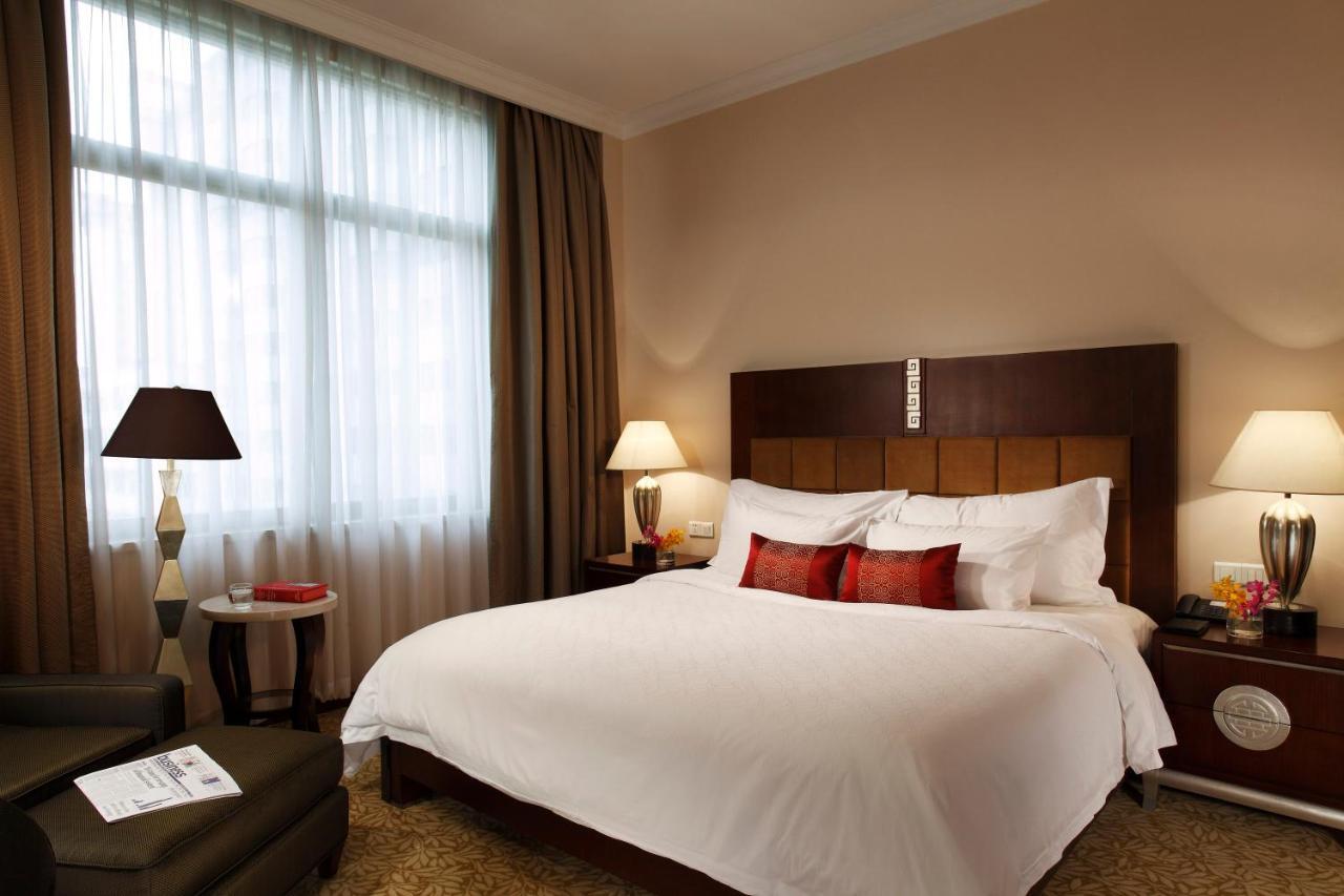 Dong Fang Hotel Guangzhou Exterior foto